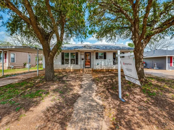 1313 W 4th St, Mc Gregor, TX 76657