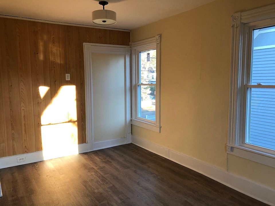 2nd image of 267 Washington Ave APT C