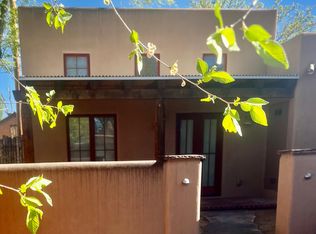 213 Sena St, Santa Fe, NM 87505