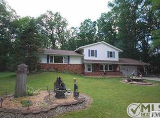 3760 Blackman Rd, Jackson, MI 49201