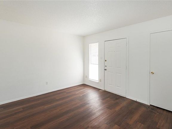 2nd image of 6000 Tracy Lynn Ln #A
