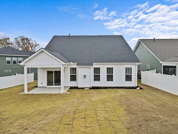 3rd image of 621 Corsac Ct