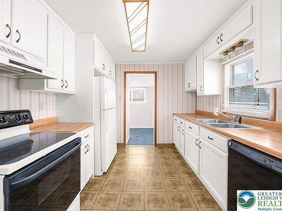 5th image of 1138 Brookside Rd