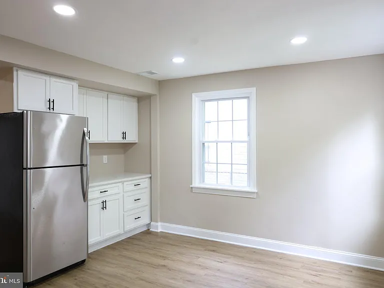 1316 Eastern Ave NE — Photo 11