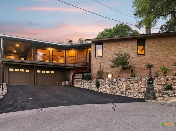 714 Starcrest Dr, New Braunfels, TX 78130