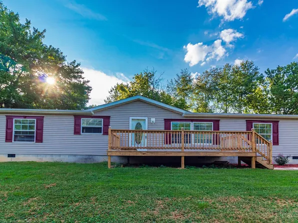 5723 State Route 41, Manchester, OH 45144