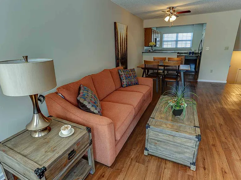 Windsong Place Apartments — Photo 82