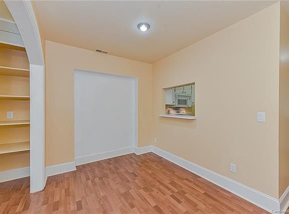 5th image of 7304 Meadow Glen Dr #703