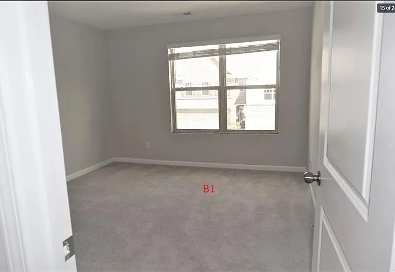 1366 Endicott Ct — Photo 14