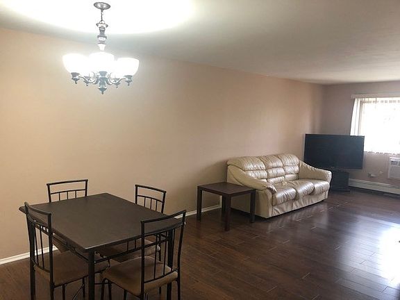 4th image of 120A Collen Dr APT 220