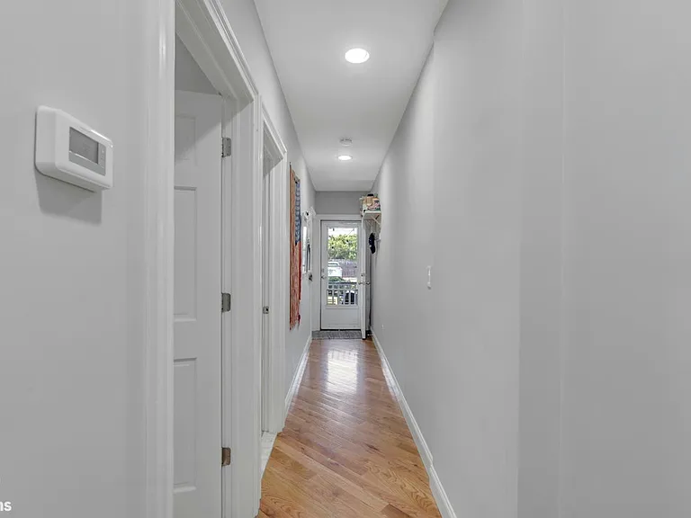 170 Pine St #A — Photo 11