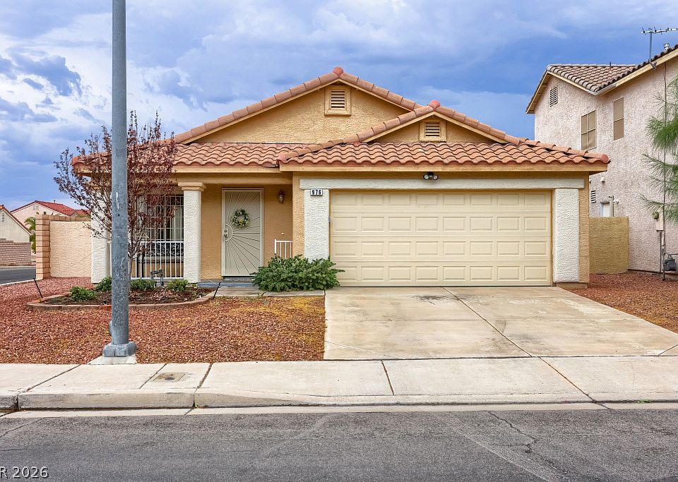 1st image of 976 Skyforest Dr