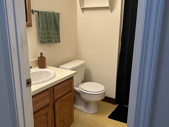 5th image of 1 Valley Rd APT 208