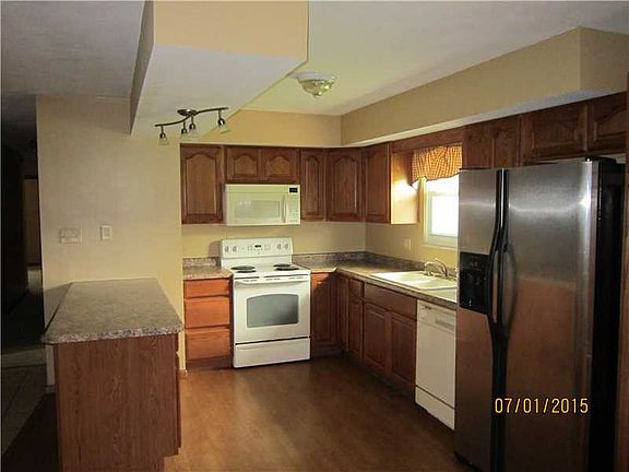 5th image of 11910 E Welland St