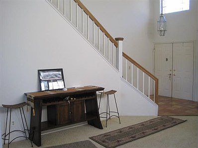 4th image of 490 Krider Ct