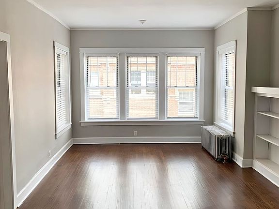 3rd image of 5648 N Ridge Ave APT 2w