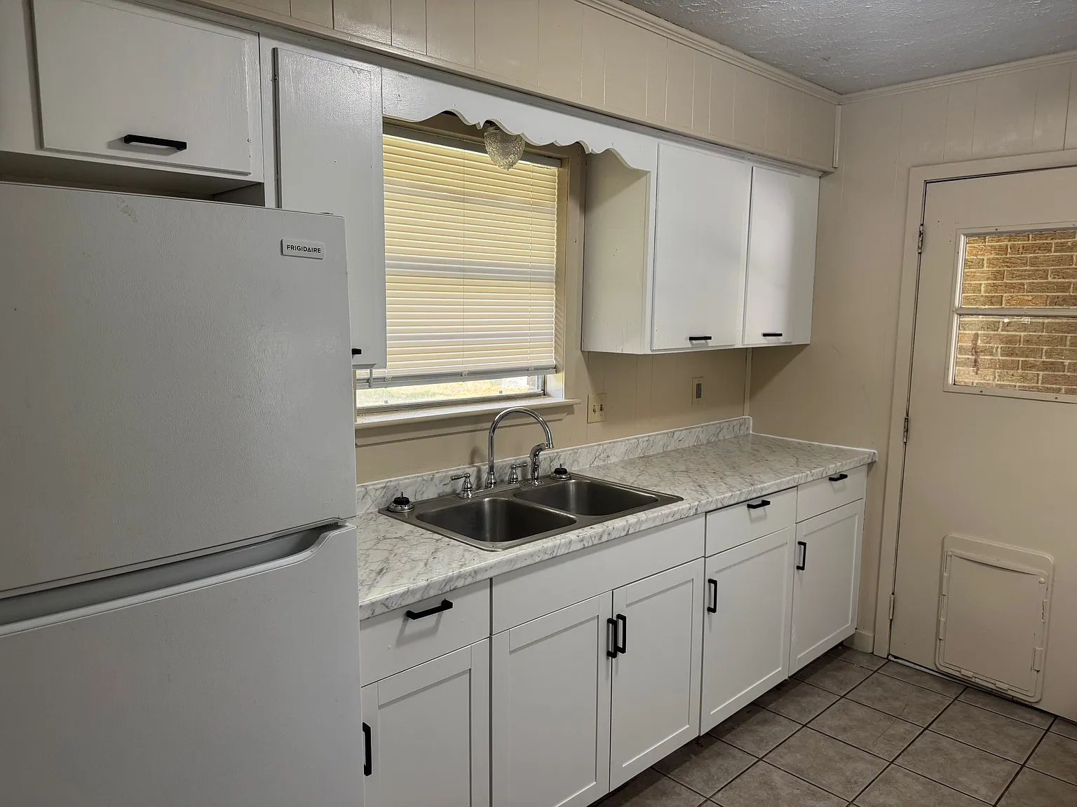 3 bed, 1615 sqft, $1,600 — Photo 3