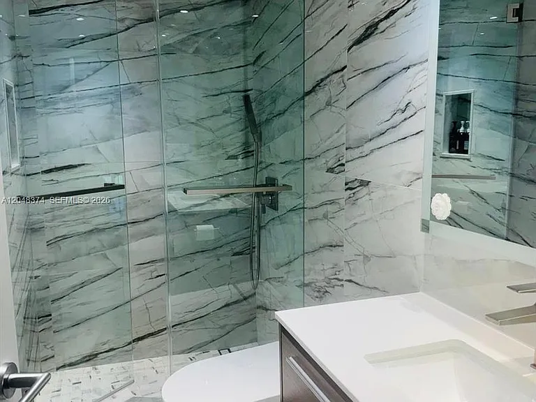 10275 Collins Ave #333 — Photo 16