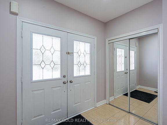 2nd image of 72 Barleyfield Rd