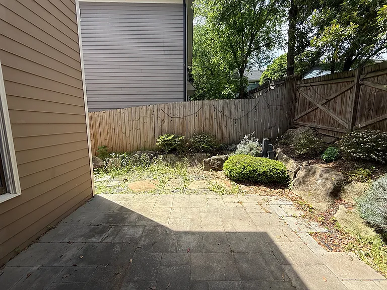 1185 Foster Pl NW — Photo 24