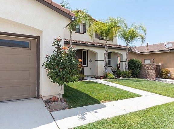 4th image of 27443 Stonehurst Dr
