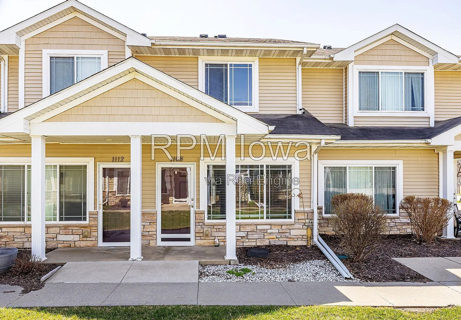 2 bed, 3.0 bath, 1106 sqft, $1,450 — Photo 1