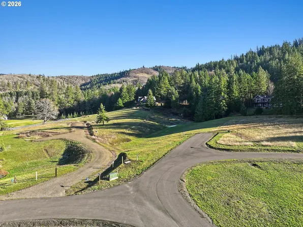 23 Husum St, White Salmon, WA 98672