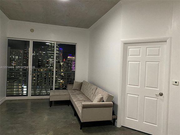 2nd image of 133 NE 2nd Ave APT 3404