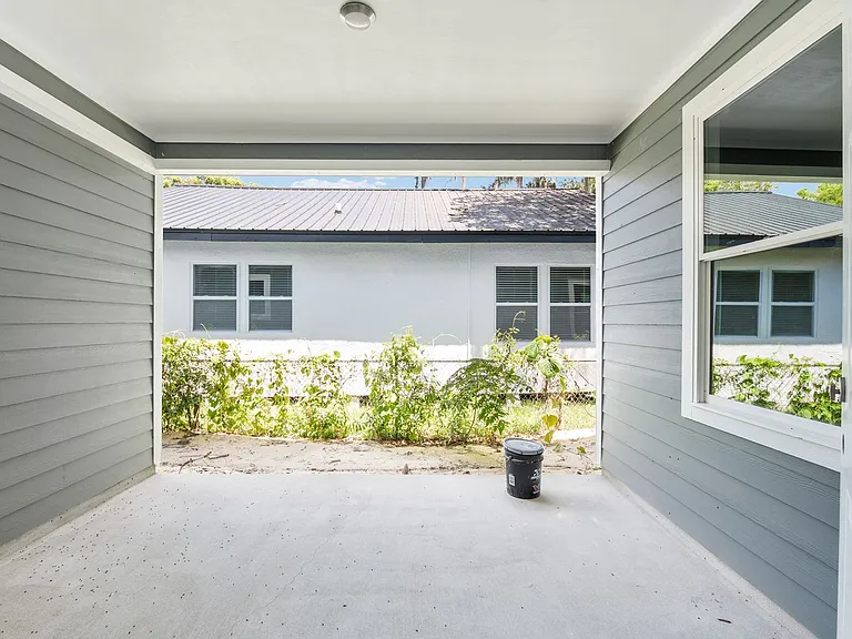 420 NW 3rd Ave — Photo 14