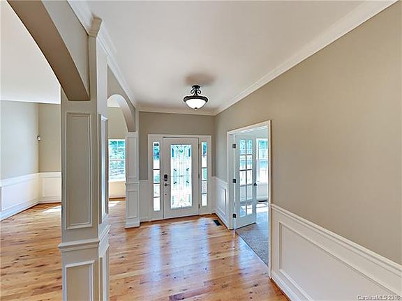 2nd image of 2215 Annabel Ct