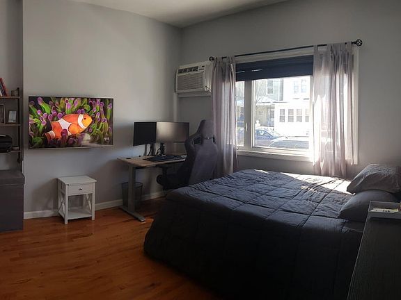 5th image of 115 Essex St #1