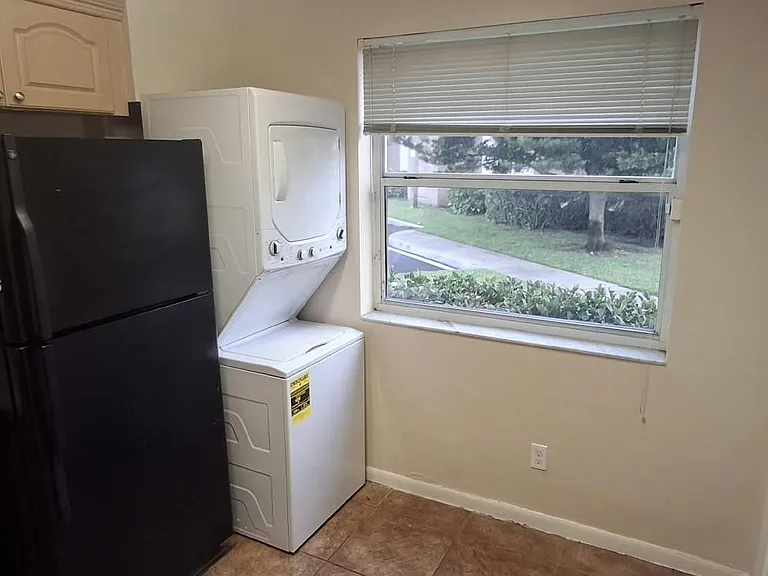 1276 SW 113th Ter #104 — Photo 10
