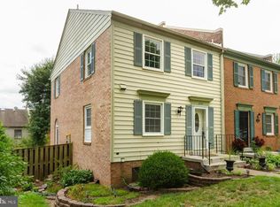 2437 Windbreak Dr, Alexandria, VA 22306