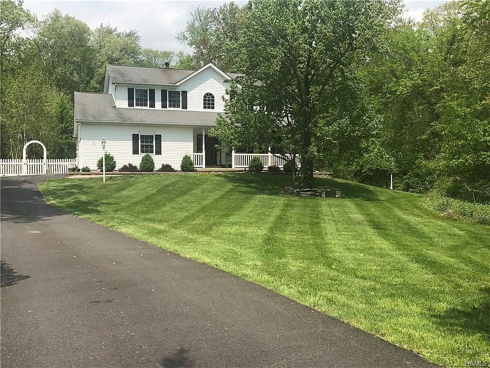 1st image of 17 Toms Ln