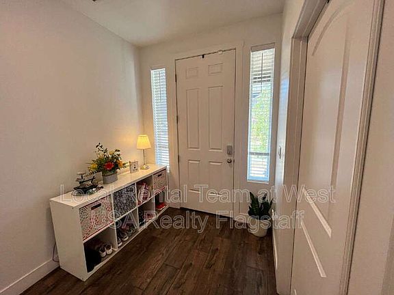 4th image of 2705 W Windtree Dr