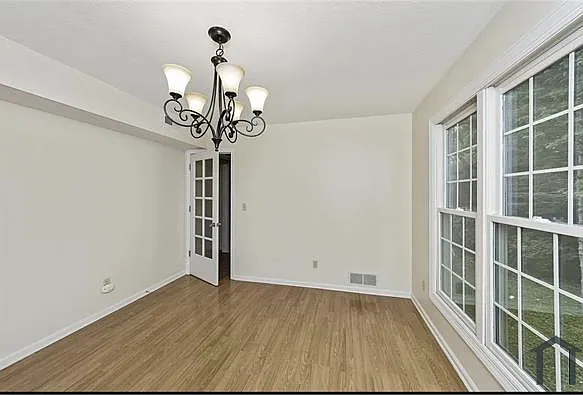 2323 N Ardell Pl — Photo 8