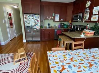 110 Walnut St #6, Somerville, MA 02145