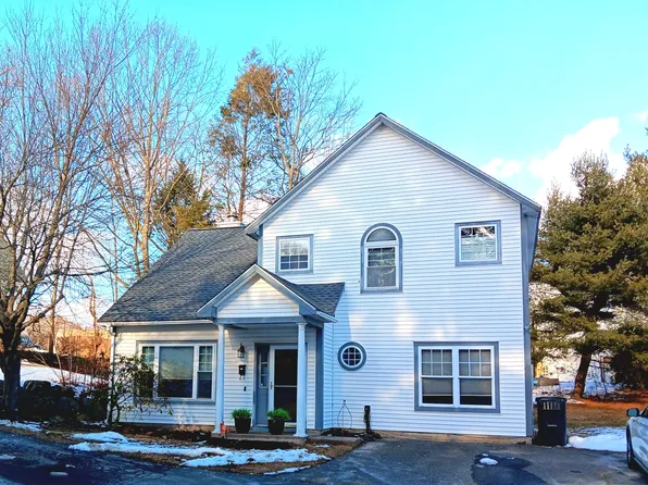 905 Oronoke Road APT 10, Waterbury, CT 06708