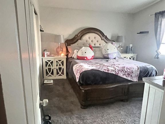 4th image of 2208 Desert Breeze Dr SW