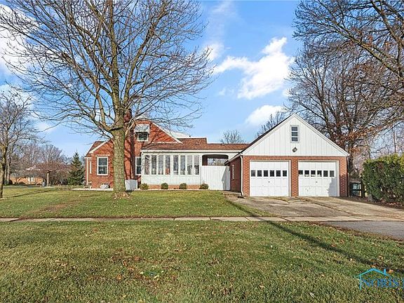 2nd image of 391 Perry Dr