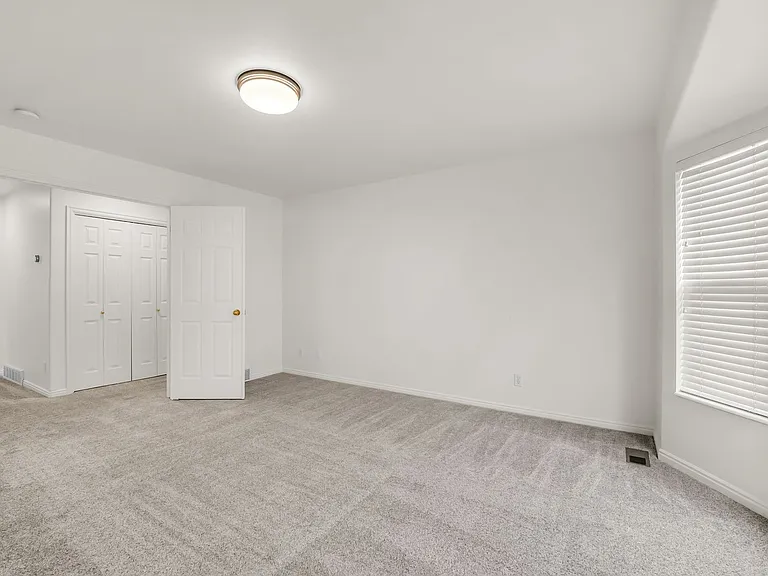 1429 W Flint Meadow Dr — Photo 12