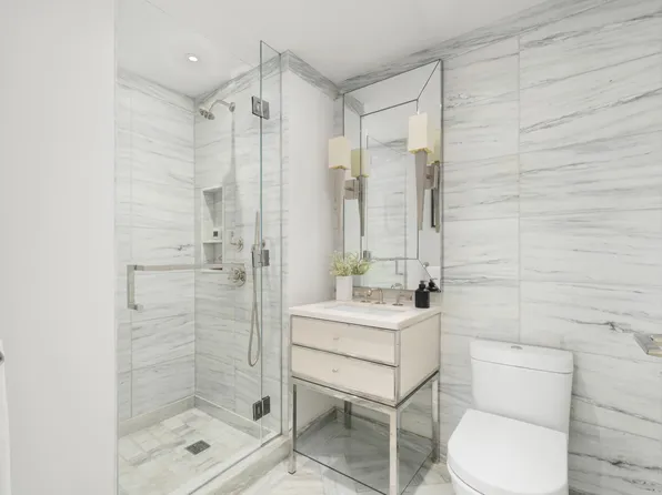 212 Warren Street image 9 of 20