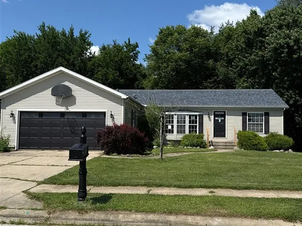 807 Turtle Dr, Bristol, IN 46507