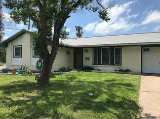 2002 Oklahoma St, Kingsville, TX 78363