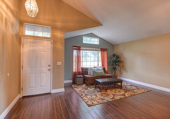 4th image of 2885 Nunez Ct