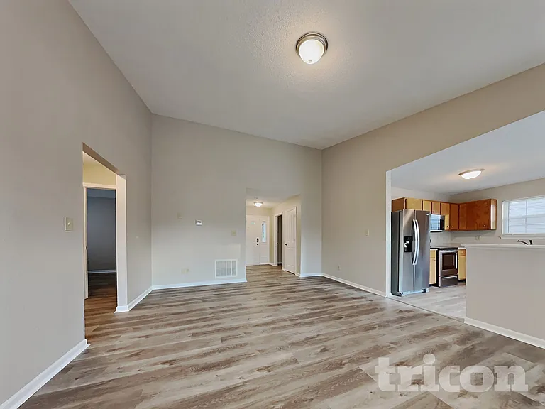 7114 Harness Lakes Dr — Photo 2
