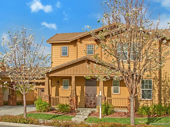 3rd image of 27252 Dayton Ln