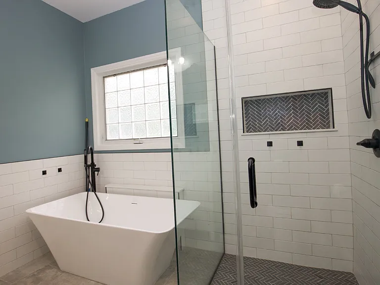 102 Willow Creek Ln — Photo 35