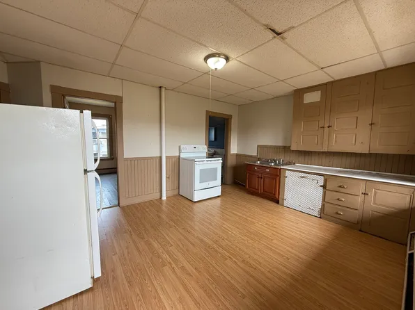 425 Cumberland St, Rumford, ME
