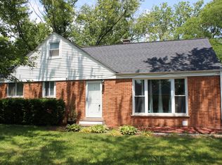 98 Fox Ln, Wheeling, IL 60090